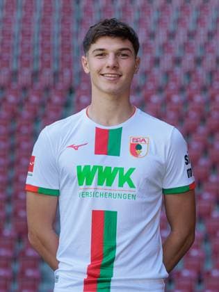 Mert Kömür; FC Augsburg; 1. BL, Porträttermin 2023 2024