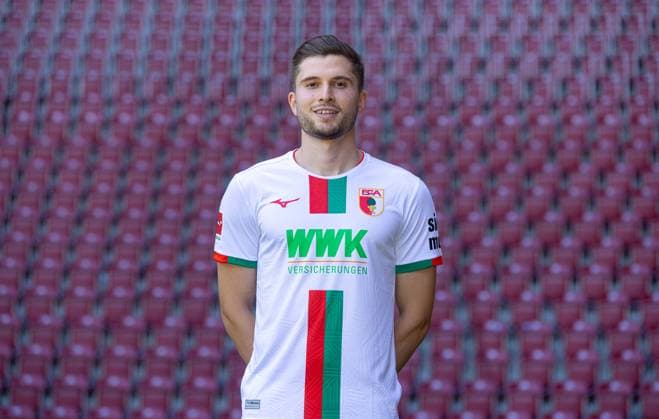 Elvis Rexhbecaj; FC Augsburg; 1. BL, Porträttermin 2023 2024