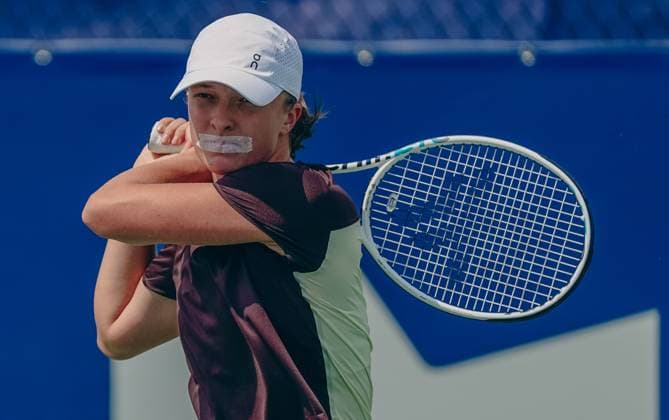 August 4, 2023, Montreal, Quebec, Canada: National Bank Open at IGA Stadium ,Montreal,Quebec,Canada on August-04-2023.Iga swiatek from poland during training at the WTA, Tennis Damen 1000 series national bank open tournament. Montreal Canada - ZUMAl128 20230804_zap_l128_002 Copyright: xPatricexLapointex