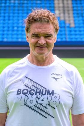 Dr. Karl-Heinz Bauer (Mannschaftsarzt VfL Bochum); VfL Bochum; 1.BL, Porträttermin 2023 2024 Bochum Vonovia Ruhrstadion Nordrhein-Westfalen Deutschland ::: Copyright: Marc Niemeyer via TEAM2sportphoto