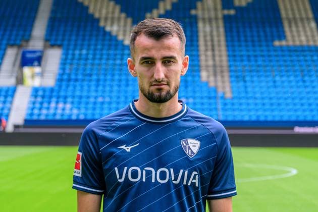 Erhan Masovic; VfL Bochum; 1.BL, Porträttermin 2023 2024 Bochum Vonovia Ruhrstadion Nordrhein-Westfalen Deutschland ::: Copyright: Marc Niemeyer via TEAM2sportphoto