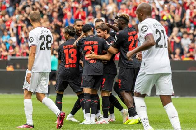 Testspiel Bayer 04 Leverkusen vs. West Ham United, 05.08.2023 Freude bei Arthur (Bayer 04 Leverkusen, 13), Amine Adli (Bayer 04 Leverkusen, 21) und Jonas Hofmann (Bayer 04 Leverkusen, 7); Testspiel Bayer 04 Leverkusen vs. West Ham United am 05.08.2023 in der BayArena in Leverkusen. DFL REGULATIONS PROHIBIT ANY USE OF PHOTOGRAPHS AS IMAGE SEQUENCES AND OR QUASI-VIDEO. Copyright: xBEAUTIFULxSPORTS LeahxKohringx