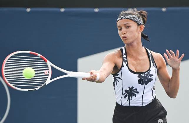August 5, 2023, Montreal, PQ, Canada: Bianca Fernandez, from Canada, returns the ball to Lesia Tsurenko, from Ukraine, during their qualifying match at the National Bank Open tennis tournament in Montreal, Saturday, August 5, 2023. Bianca Fernandez, Lesia Tsurenko,  - ZUMAc35_ 20230805_zaf_c35_020 Copyright: xGrahamxHughesx