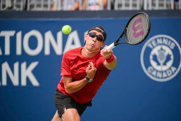 August 5, 2023, Toronto, ON, Canada: Canada s Justin Boulais returns the ball from FranceöÄÃ s Corentin Moutet during a qualifying round at the National Bank Open in Toronto on Saturday, August 5, 2023. Canada News - August 5, 2023  - ZUMAc35_ 20230805_zaf_c35_068 Copyright: xChristopherxKatsarovx