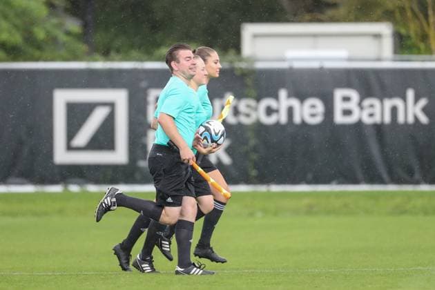 Annika Hinrichs (Schiedsrichter), Silke Dietz (SR-A. 1), Chiara Werner(SR-A. 2), GER, Eintracht Frankfurt vs. 1. FC Nuernberg, 1. Frauen Bundesliga, Testspiel, Spielzeit 2023 24, 06.08.2023, GER, Eintracht Frankfurt vs. 1. FC Nuernberg, 1. Frauen Bundesliga, Testspiel, Spielzeit 2023 24, Frankfurt Copyright: xEibner-Pressefoto UlrichxScherbaumx EP_USM