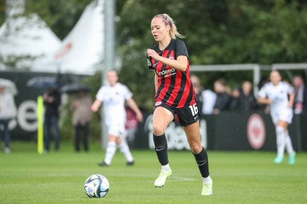 Janina Hechler (Eintracht Frankfurt, 16), GER, Eintracht Frankfurt vs. 1. FC Nuernberg, 1. Frauen Bundesliga, Testspiel, Spielzeit 2023 24, 06.08.2023, GER, Eintracht Frankfurt vs. 1. FC Nuernberg, 1. Frauen Bundesliga, Testspiel, Spielzeit 2023 24, Frankfurt Copyright: xEibner-Pressefoto UlrichxScherbaumx EP_USM