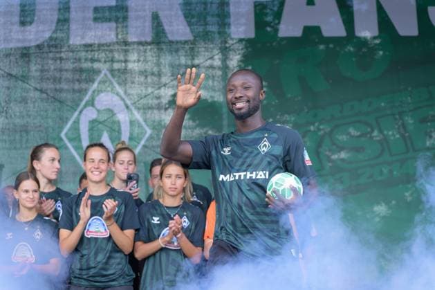 Sport Bilder des Tages GER, 1. FBL, Tag der Fans Tach der Fans , SV Werder Bremen 06.08.2023, wohninvest Weserstadion, Bremen, GER, 1. FBL, Tag der Fans Tach der Fans , SV Werder Bremen im Bild Spielervorstellung auf der Bühne Naby Keita (Werder Bremen 18;