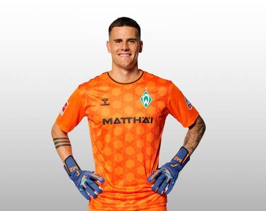 GER, Mannschaftsportrait Werder Bremen 07.08.2023, Wohninvest Weserstadion, Bremen, GER, Mannschaftsportrait Werder Bremen im Bild picture shows Michael Zetterer (Werder Bremen 30);