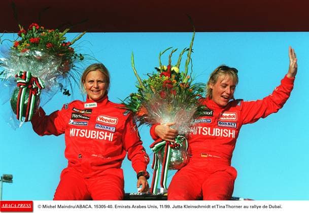 15305 40 Michel Maindru ABACA. 15305-40. Emirats Arabes Unis, 11 99. Jutta Kleinschmidt et Tina Thorner au rallye de Duba¢.  Copyright: xMaindruxPhoto ABACAx 15305_40 MaindruxPhoto ABACAx 15305_40