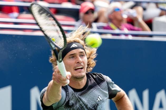 TORONTO, ON - AUGUST 08: Alexander Zverev of Germany hits a shot during his first round match of the National Bank Open, part of the Hologic ATP, Tennis Herren Tour, at Sobeys Stadium on August 8, 2023 in Toronto, Canada. (Photo by Julian Avram Icon Sportswire) TENNIS: AUG 08 National Bank Open EDITORIAL USE ONLY Icon2308081779