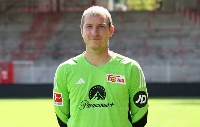 Torwart Jakob Busk; 1.FC Union Berlin FCU 1.BL Bundesliga Porträttermin Saison 2023 2024 Kader, Porträt, Vorstellung, Präsentation, Pressetermin, GER 09.08.23