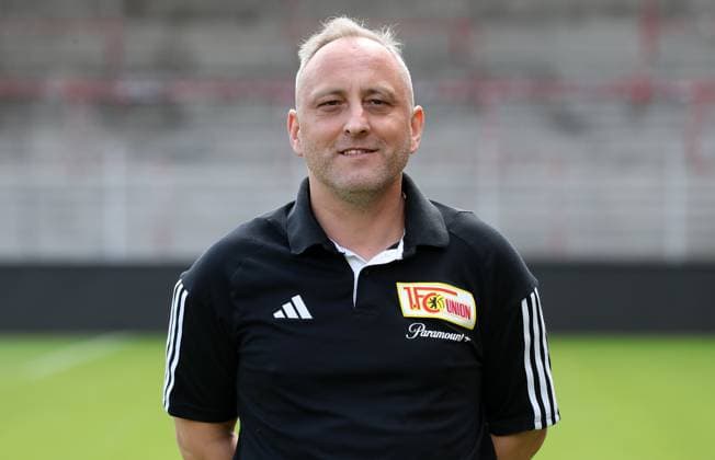 Thomas Riedel Masseur; 1.FC Union Berlin FCU 1.BL Bundesliga Porträttermin Saison 2023 2024 Kader, Porträt, Vorstellung, Präsentation, Pressetermin, GER 09.08.23