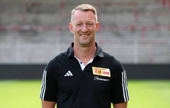 Silvio Thieme Physiotherapeut; 1.FC Union Berlin FCU 1.BL Bundesliga Porträttermin Saison 2023 2024 Kader, Porträt, Vorstellung, Präsentation, Pressetermin, GER 09.08.23