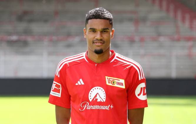 Danilho Doekhi; 1.FC Union Berlin FCU 1.BL Bundesliga Porträttermin Saison 2023 2024 Kader, Porträt, Vorstellung, Präsentation, Pressetermin, GER 09.08.23