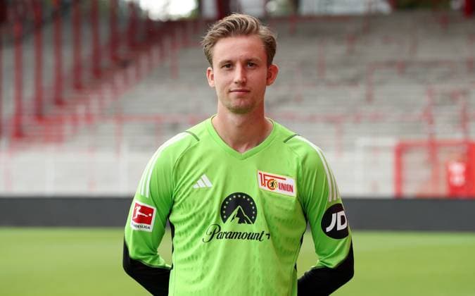 Torwart Frederik Rönnow; 1.FC Union Berlin FCU 1.BL Bundesliga Porträttermin Saison 2023 2024 Kader, Porträt, Vorstellung, Präsentation, Pressetermin, GER 09.08.23