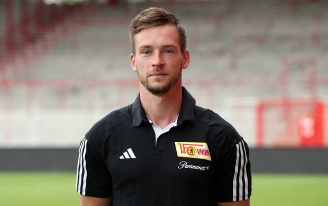 Johannes Thienel Rehatrainer; 1.FC Union Berlin FCU 1.BL Bundesliga Porträttermin Saison 2023 2024 Kader, Porträt, Vorstellung, Präsentation, Pressetermin, GER 09.08.23