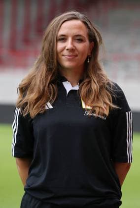 Anna Wiesner Assistentin Geschäftsführung; 1.FC Union Berlin FCU 1.BL Bundesliga Porträttermin Saison 2023 2024 Kader, Porträt, Vorstellung, Präsentation, Pressetermin, GER 09.08.23