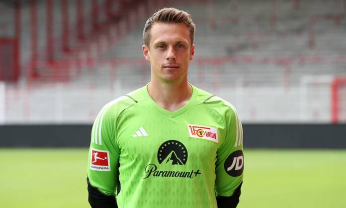 Torwart Alexander Schwolow; 1.FC Union Berlin FCU 1.BL Bundesliga Porträttermin Saison 2023 2024 Kader, Porträt, Vorstellung, Präsentation, Pressetermin, GER 09.08.23