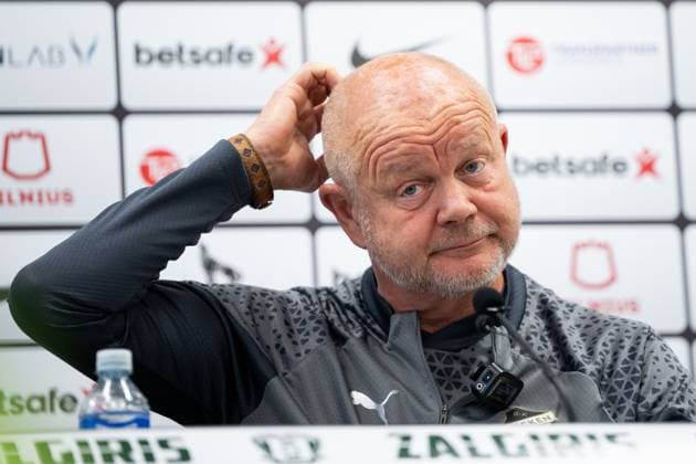 230809 Per-Mathias Hogmo, head coach during a press conference, PK, Pressekonferenz ahead of a training session with Häcken on August 9, 2023 in Vilnius. Photo: Emma Wallskog BILDBYRAN COP 320 EW0234 fotboll football soccer fotball uefa europa league träning practice training häcken bbeng Copyright: EMMAxWALLSKOG BB230809EW011