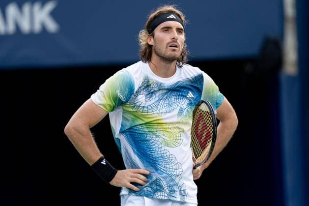 TORONTO, ON - AUGUST 09: Stefanos Tsitsipas of Greece reacts after a missed shot during his second round match of the National Bank Open, part of the Hologic ATP, Tennis Herren Tour, at Sobeys Stadium on August 9, 2023 in Toronto, Canada. (Photo by Julian Avram Icon Sportswire) TENNIS: AUG 09 National Bank Open EDITORIAL USE ONLY Icon2308092045