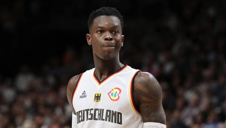 Dennis Schröder (GER) Aktion Oberkörper Basketball DBB Nationalmannschaft Herren Länderspiel Saison 2023 2024 09.08.2023 Deutschland GER vs Kanada CAN