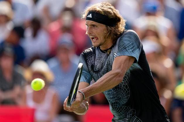 TORONTO, ON - AUGUST 09: Alexander Zverev of Germany hits a shot during his second round match of the National Bank Open, part of the Hologic ATP, Tennis Herren Tour, at Sobeys Stadium on August 9, 2023 in Toronto, Canada. (Photo by Julian Avram Icon Sportswire) TENNIS: AUG 09 National Bank Open EDITORIAL USE ONLY Icon2308093296