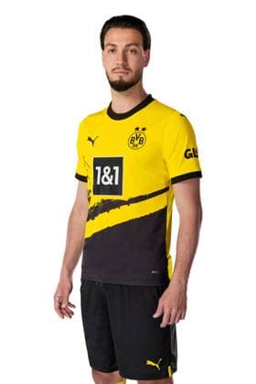 Ramy Bensebaini; Borussia Dortmund; 1.BL, Porträttermin 2023 2024 Foto: BVB Alexandre Simoes via TEAM2sportphoto Offizieller Portraetfoto Termin Borussia Dortmund 2023 Team2