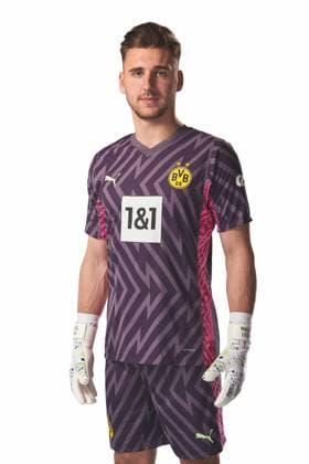 Marcel Lotka; Borussia Dortmund; 1.BL, Porträttermin 2023 2024 Foto: BVB Alexandre Simoes via TEAM2sportphoto Offizieller Portraetfoto Termin Borussia Dortmund 2023 Team2