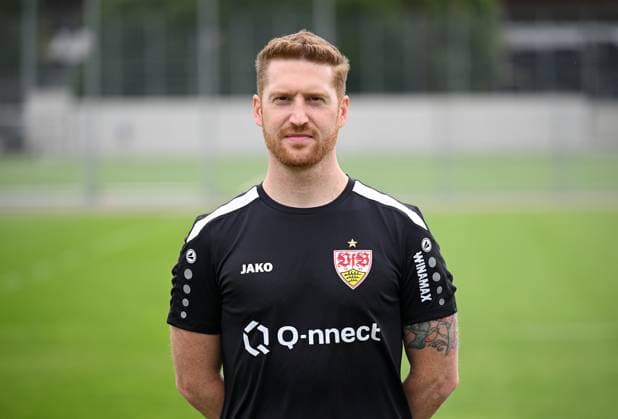 FUSSBALL 1. BUNDESLIGA SAISON 2023 2024 09.08.2023 Fototermin beim VfB Stuttgart auf dem Trainingsgelaende: Chefanalytiker Marcus Fregin