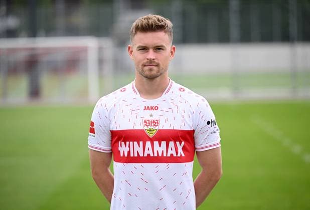 FUSSBALL 1. BUNDESLIGA SAISON 2023 2024 09.08.2023 Fototermin beim VfB Stuttgart auf dem Trainingsgelaende: Maximilian Mittelstaedt