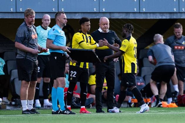 230810 Tobias Sana, Per-Mathias Hogmo, head coach and Ibrahim Sadiq of Häcken during the UEFA Europa League qualifying match between Zalgiris Vilnius and Häcken on August 10, 2023 in Vilnius. Photo: Emma Wallskog BILDBYRAN COP 320 EW0236 fotboll football soccer fotball uefa europa league zalgiris vilnius häcken bbeng Copyright: EMMAxWALLSKOG BB230810EW075