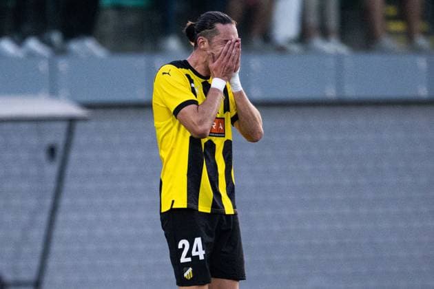 230810 Amor Layouni of Häcken looks dejected after 1-3 during the UEFA Europa League qualifying match between Zalgiris Vilnius and Häcken on August 10, 2023 in Vilnius. Photo: Emma Wallskog BILDBYRAN COP 320 EW0236 fotboll football soccer fotball uefa europa league zalgiris vilnius häcken bbeng depp Copyright: EMMAxWALLSKOG BB230810EW084