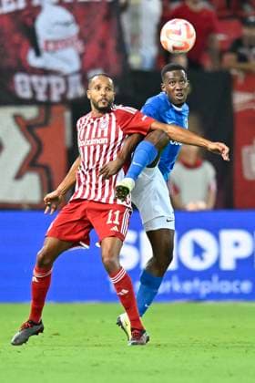 Olympiacos v KRC Genk - UEFA Europa League Qualifying ATHENS, GREECE - AUGUST 10 : El-Arabi Youssef forward of Olympiacos and Cuesta Carlos defender of KRC Genk during the 1st leg match of the UEFA Europa League season 2023 - 2024 third qualifying round between Olympiacos and KRC Genk on August 10, 2023 in Athens, Greece, 10 08 2023 Athens Greece  Copyright: xDhax