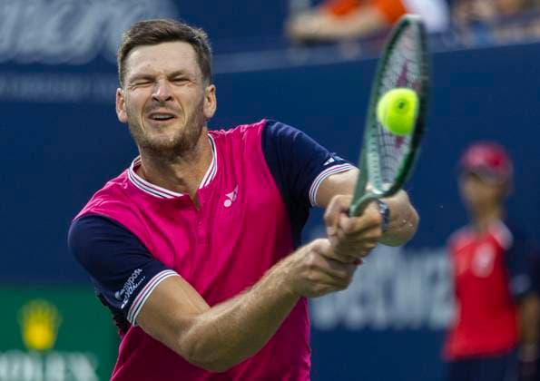 (230811) -- TORONTO, Aug. 11, 2023 -- Hubert Hurkacz competes during the men s singles round of 16 match between Carlos Alcaraz of Spain and Hubert Hurkacz of Poland at the National Bank Open tennis tournament in Toronto, Canada, on Aug. 10, 2023. (Photo by Xinhua) (SP)CANADA-TORONTO-TENNIS-NATIONAL BANK OPEN-MEN S SINGLES ZouxZheng 