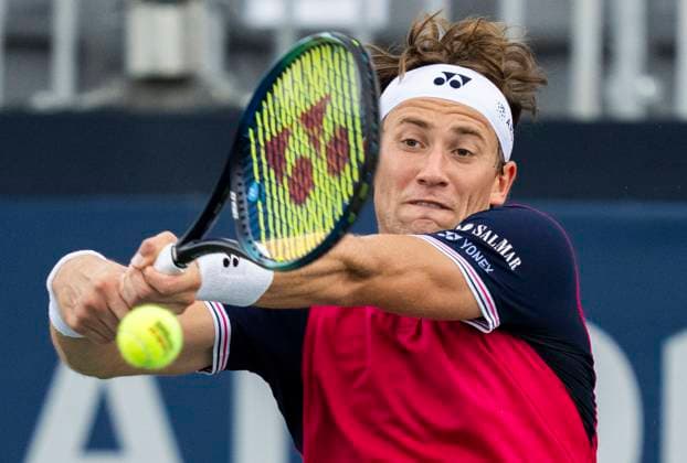 (230811) -- TORONTO, Aug. 11, 2023 -- Casper Ruud competes during the men s singles round of 16 match between Alejandro Davidovich Fokina of Spain and Casper Ruud of Norway at the National Bank Open tennis tournament in Toronto, Canada, on Aug. 10, 2023. (Photo by Xinhua) (SP)CANADA-TORONTO-TENNIS-NATIONAL BANK OPEN-MEN S SINGLES ZouxZheng 