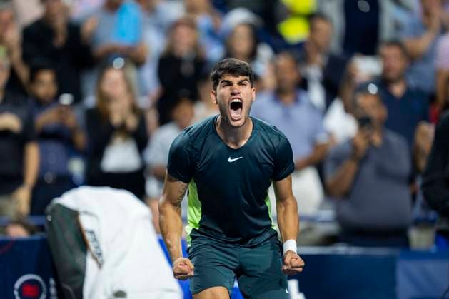 (230811) -- TORONTO, Aug. 11, 2023 -- Carlos Alcaraz celebrates after winning the men s singles round of 16 match between Carlos Alcaraz of Spain and Hubert Hurkacz of Poland at the National Bank Open tennis tournament in Toronto, Canada, on Aug. 10, 2023. (Photo by Xinhua) (SP)CANADA-TORONTO-TENNIS-NATIONAL BANK OPEN-MEN S SINGLES ZouxZheng 
