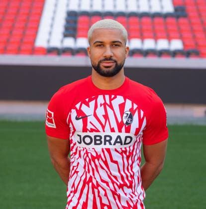 Daniel-Kofi Kyereh (SC Freiburg, 11); 1. Bundesliga, SC Freiburg, Portraettermin 2023 2024, 10.08.2023, (DFL REGULATIONS PROHIBIT ANY USE OF PHOTOGRAPHS AS IMAGE SEQUENCES AND OR QUASI-VIDEO) GER, Fussball, Herren, 1. Bundesliga, Spielzeit 2023 2024, SC Freiburg, Portraettermin 2023 2024, 10.08.2023, Freiburg im Breisgau Copyright: xEibner-Pressefoto SilasxSchuellex EP_EER