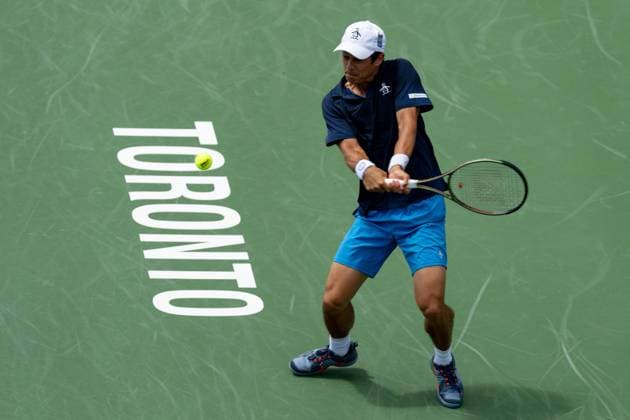 TORONTO, ON - AUGUST 11: Mackenzie McDonald of the United States hits a shot during his quarter-final match of the National Bank Open, part of the Hologic ATP, Tennis Herren Tour, at Sobeys Stadium on August 11, 2023 in Toronto, Canada. (Photo by Julian Avram Icon Sportswire) TENNIS: AUG 11 National Bank Open EDITORIAL USE ONLY Icon2308110012