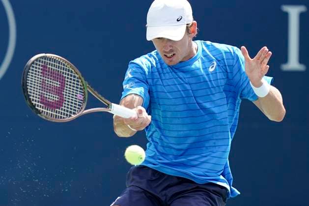 August 12, 2023, Toronto, Ontario, Canada: ALEX DE MINAUR returns the ball to Alejandro Davidovich Fokina at The National Bank Open ATP, Tennis Herren tournament in Toronto Toronto Canada - ZUMAm215 20230812_zip_m215_007 Copyright: xArlynxMcAdoreyx