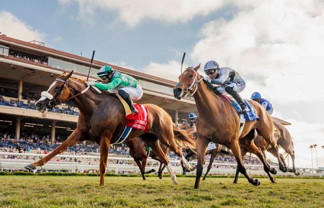 Bilder des Jahres 2023, Sport 08 August Sport Themen der Woche KW32 Sport Bilder des Tages August 12, 2023, Del Mar, California, USA: Closing Remarks (1) ridden by Umberto Rispoli wins the Yellow Ribbon Handicap (Grade 2) at Del Mar Thoroughbred Club in Del Mar, California on August 12, 2023. Alex Evers Eclipse Sportswire CSM Del Mar USA - ZUMAcs17 20230812_faf_cs17_007 Copyright: xAlexxEvers EclipsexSportswire Csx