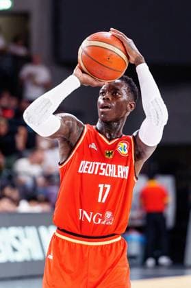 Freiwurf Dennis Schroeder (Deutschland, 17) Deutschland vs. China, Basketball, DBB Supercup, Spiel 2, 12.08.2023 Deutschland vs. China, Basketball, DBB Supercup, Spiel 2, 12.08.2023 Hamburg Copyright: xEibner-Pressefoto MarcelxvonxFehrnx EP_MFN