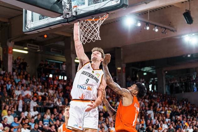 Wurf Treffer Franz Wagner (Deutschland, 09) Deutschland vs. Kanada, Basketball, DBB Supercup, Finale, 13.08.2023 Deutschland vs. Kanada, Basketball, DBB Supercup, Finale, 13.08.2023 Hamburg Copyright: xEibner-Pressefoto MarcelxvonxFehrnx EP_MFN