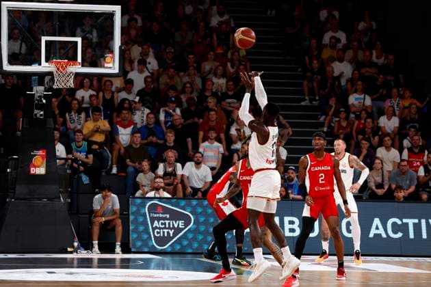 13.08.2023, Deutscher Basketball Bund, Supercup 2023, Hamburg, edel-optics.de Arena, Finale, Deutschland - Kanada, Dennis Schröder (GER, No17) Hamburg edel-optics.de Arena Hamburg Germany