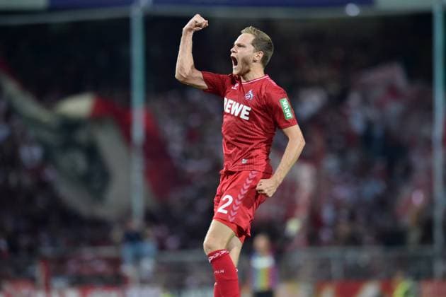 Bilder des Jahres 2023, Sport 08 August Sport Themen der Woche KW33 Sport Bilder des Tages DFB Pokal - VfL Osnabrück - 1. FC Köln am 14.08.2023 an der Bremer Brücke in Osnabrück Jubel, Torjubel, Torschuetze, Torschütze Benno Schmitz (Koeln) jubelt nach seinem Tor zum 0:1. *** DFB Pokal VfL Osnabrück 1 FC Köln on 14 08 2023 at the Bremer Brücke in Osnabrück jubilation, goal jubilation, goal scorer Benno Schmitz Koeln cheers after his goal for 0 1 MT