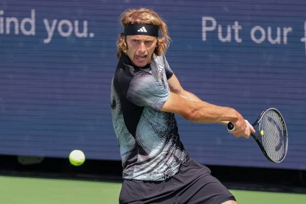 August 17, 2023, Mason, Ohio, USA: ALEXANDER ZVEREV (GER) hits a two-handed backhand during Thursday s round of the Western and Southern Open at the Lindner Family Tennis Center. Mason USA - ZUMAs304 20230817_zaf_s304_011 Copyright: xScottxStuartx