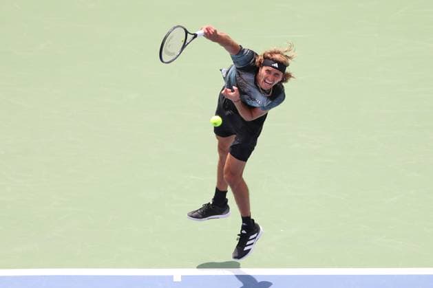 CINCINNATI, OH - AUGUST 17: Alexander Zverev of Germany serves the ball during the third round at the Western & Southern Open at Lindner Family Tennis Center on August 17, 2023 in Mason, Ohio. (Photo by Ian Johnson Icon Sportswire) TENNIS: AUG 17 Western & Southern Open EDITORIAL USE ONLY Icon230817009