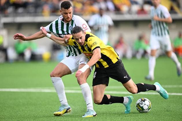 GÖTEBORG 20230817 Zalgiris Nassim Hnid (tv) och Häckens Amor Layouni under torsdagens kval till Europa League mellan BK Häcken och FK Zalgiris Vilnius pa Bravida Arena. GÖTEBORG SVERIGE x9200x