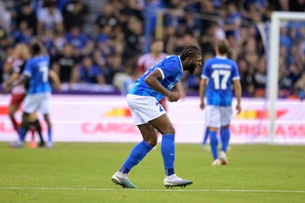 KRC Genk v Olympiacos - UEFA Europa League Qualifying GENK, BELGIUM - AUGUST 17 : McKenzie Mark defender of KRC Genk during the second leg match of the UEFA Europa League season 2023 - 2024 third qualifying round between KRC Genk and Olympiacos on August 17, 2023 in Genk, BELGIUM, 17 08 2023 Genk BELGIUM  Copyright: xSesx
