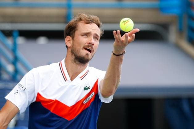 CINCINNATI, OH - AUGUST 17: Daniil Medvedev of Russia serves the ball during the third round at the Western & Southern Open at Lindner Family Tennis Center on August 17, 2023 in Mason, Ohio. (Photo by Ian Johnson Icon Sportswire) TENNIS: AUG 17 Western & Southern Open EDITORIAL USE ONLY Icon230817019