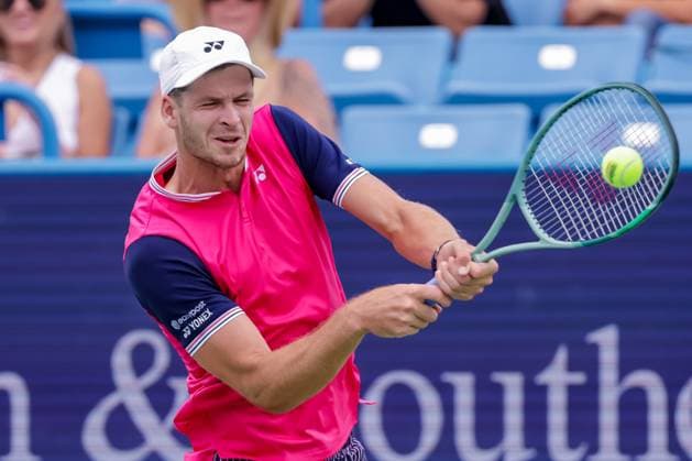 August 17, 2023, Mason, Ohio, USA: Hubert Hurkacz (POL) hits a two-handed backhand during ThursdayÃ¢â‚¬â ¢s round of the Western and Southern Open at the Lindner Family Tennis Center, Mason, Oh. Mason USA - ZUMAs304 20230817_zaf_s304_117 Copyright: xScottxStuartx
